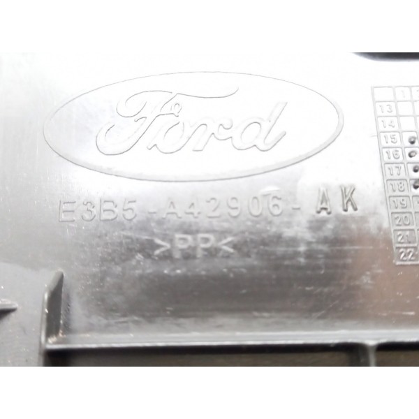 Acabamento Da Tampa Traseira Ford Ka Fsl 1.0 2020