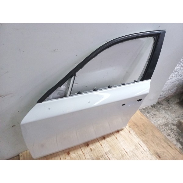 Porta Dianteira Esquerda Bmw 118 120 130i Sport 2010 A 2015