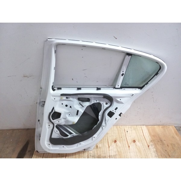 Porta Traseira Direita Bmw 118 120 130i Sport 2010 A 2015