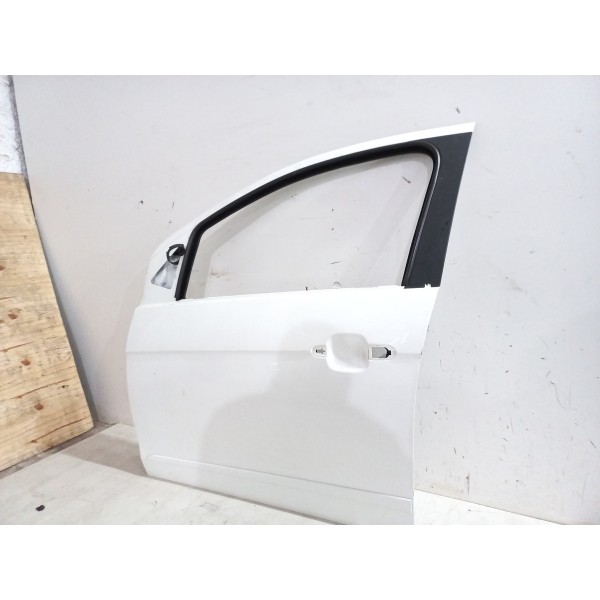 Porta Dianteira Esquerda Fiat Grand Siena Att 1.4 2013 Usado