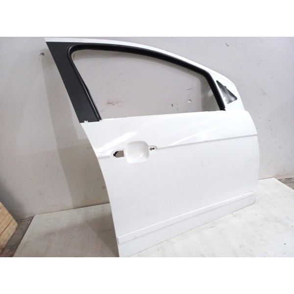 Porta Dianteira Direita Fiat Grand Siena Attr 1.4 2013 Usado